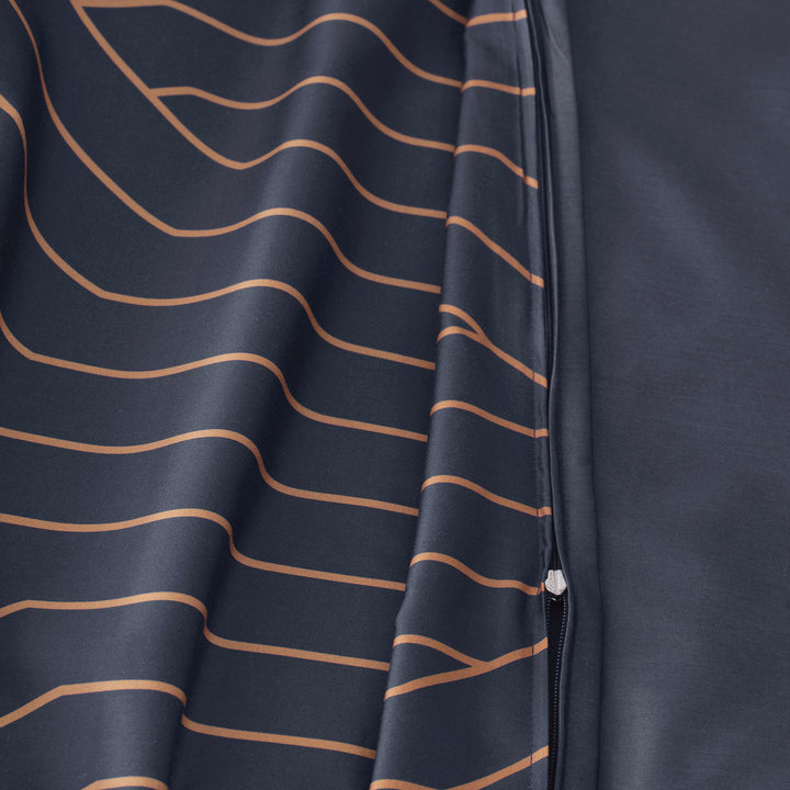 SAGENHAFT SATIN KISSENBEZUG COPERO NACHTBLAU