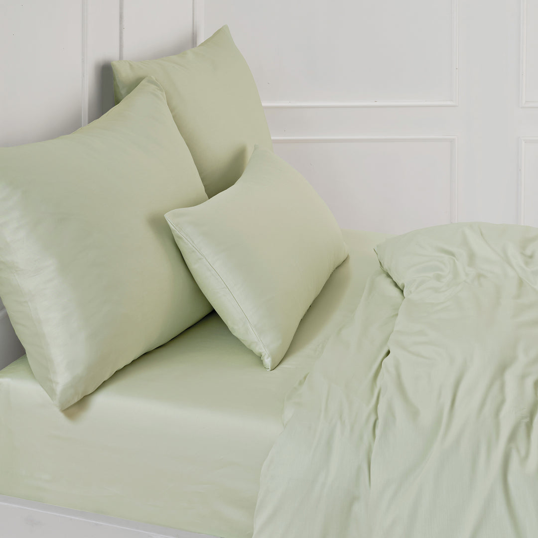 EDEL SATIN BETTWÄSCHE-SET UNI PASTELL GRÜN