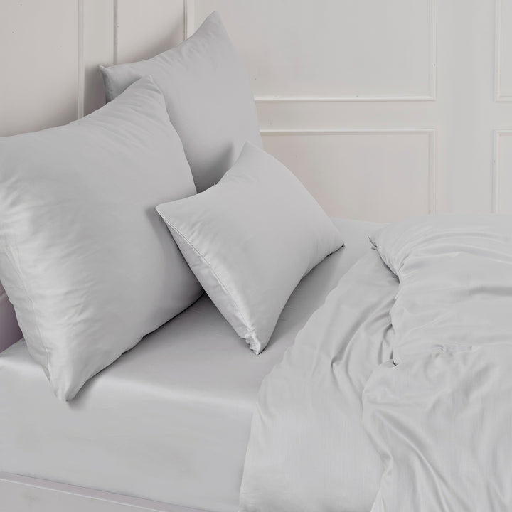 EDEL SATIN BETTWÄSCHE UNI SILBER